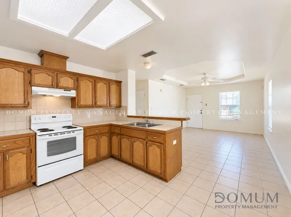 2102 Bahamas Dr #2, Edinburg, TX 78541