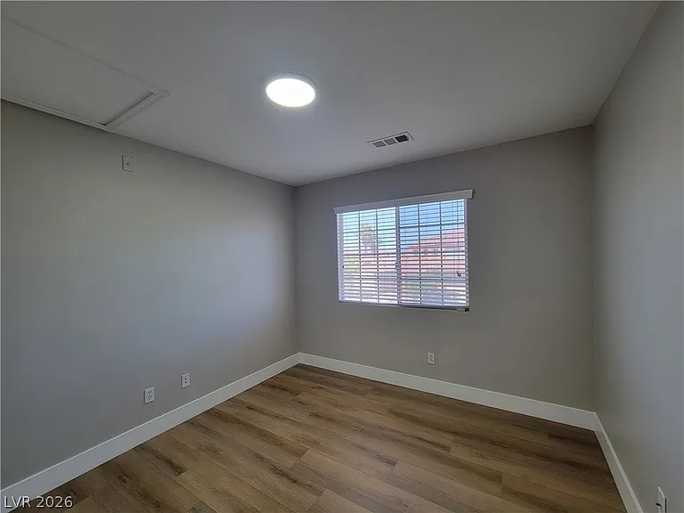 1476 Morning Crescent St — Photo 36