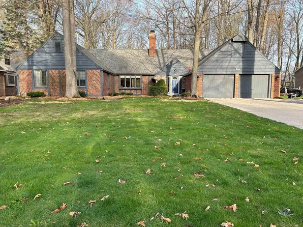 850 Oakwood Ln, Saint Clair, MI 48079