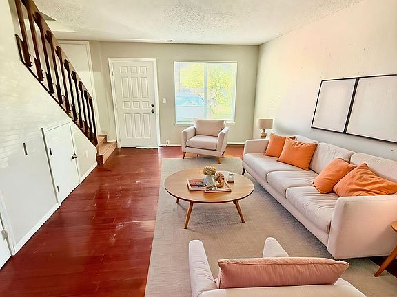 4th image of 1121 Mazatlan Cir #A