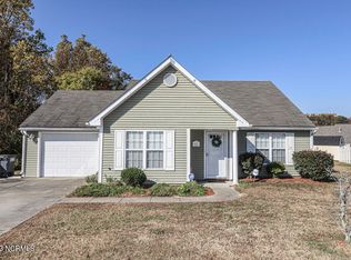 112 Pebble Brook Ct, Rocky Mount, NC 27804