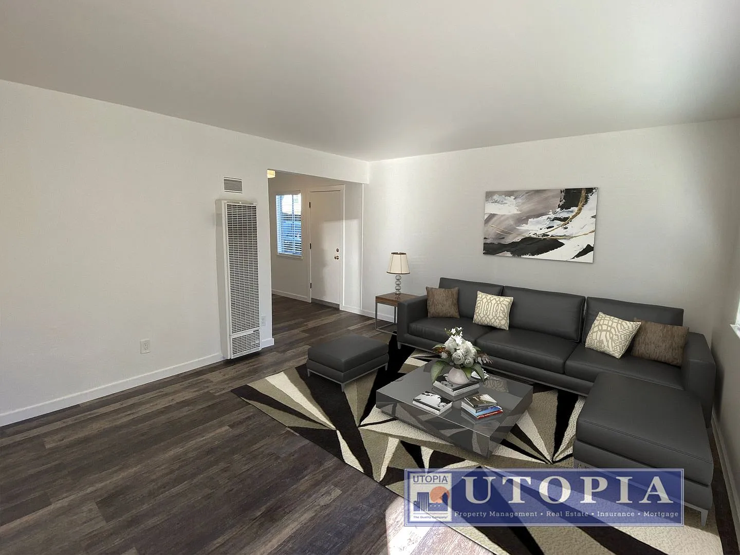 SCZ T 318 Laurel Street — Photo 2
