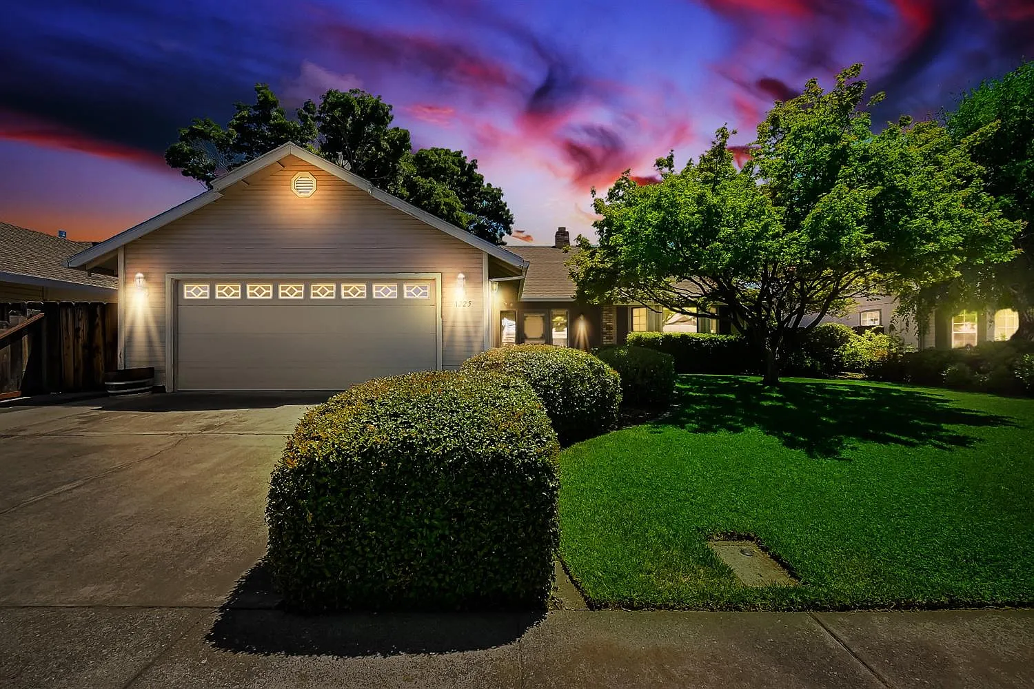 1225 Willow Creek Dr photo 1
