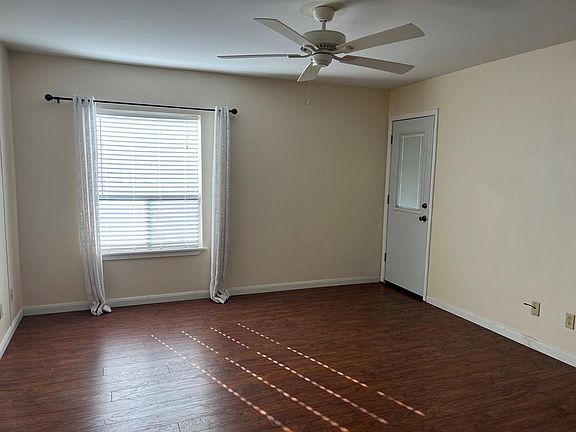 5th image of 1945 West Ln