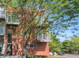 11 Vela Way, Edgewater, NJ 07020