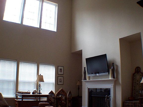 Massive Great Room with 16+ Ceilings