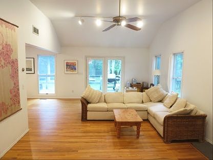 3rd image of 17 Argyle Ln