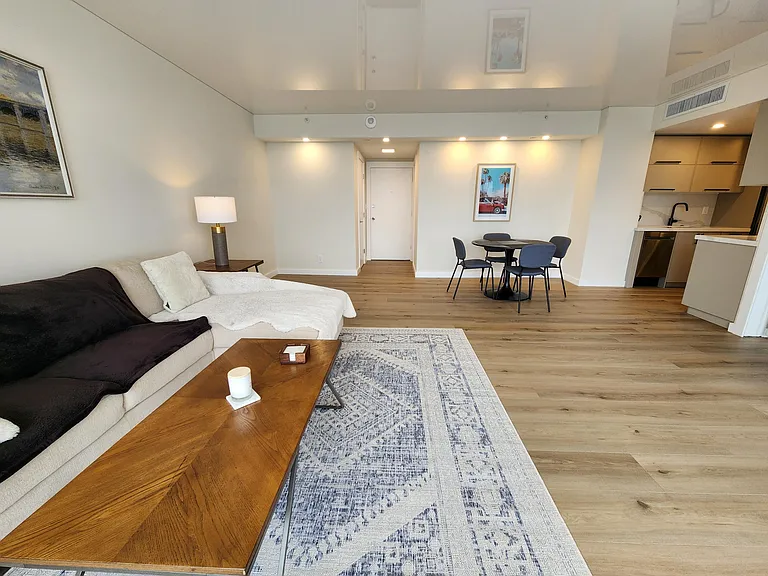 1720 Harrison St #16B — Photo 12