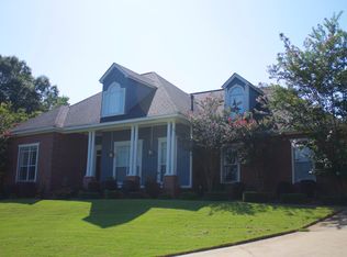 210 Fawn Ln, Prattville, AL 36067