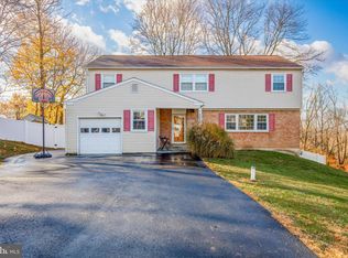 3026 Appledale Rd, Norristown, PA 19403