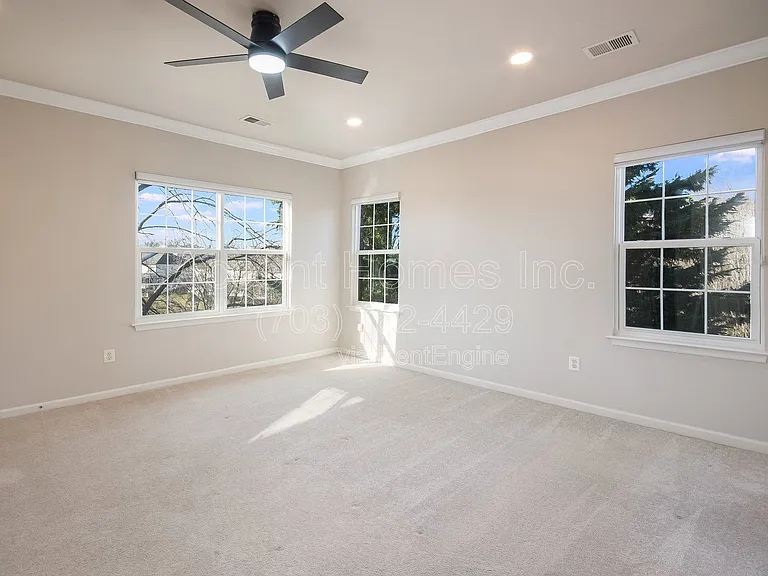 6450 Waterfield Rd — Photo 20