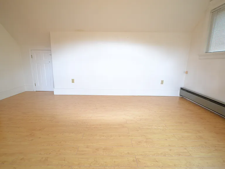 2412 E Prospect St — Photo 13