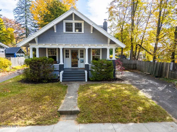 1 Waverly Place, Guilderland, NY 12203