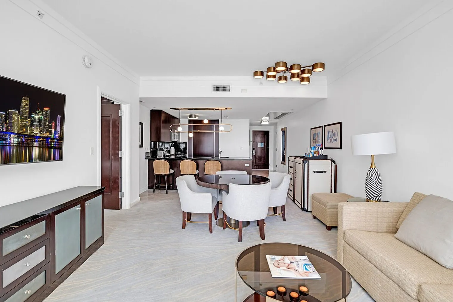 1 bed, 2.0 bath, 1001 sqft, $17,508 — Photo 4