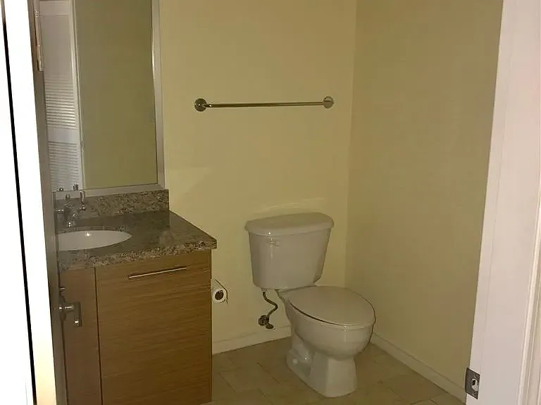 1431 Pacific Hwy #107 — Photo 10