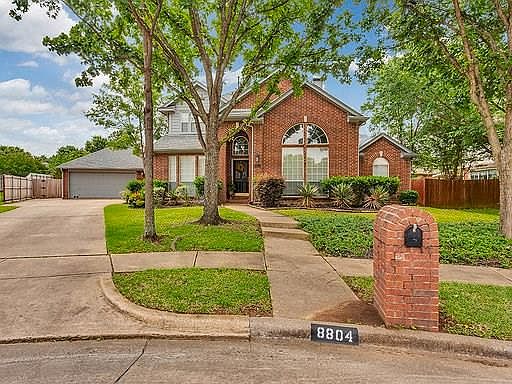 1st image of 8804 Stone Wall Ct