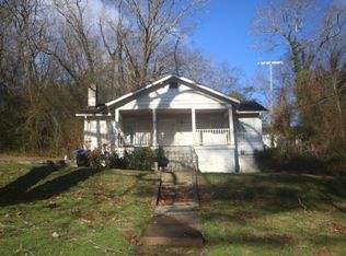 1077 Greenwood Rd, Chattanooga, TN 37411