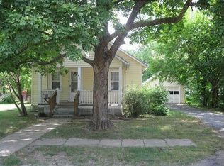 604 E Colorado St, Windsor, MO 65360