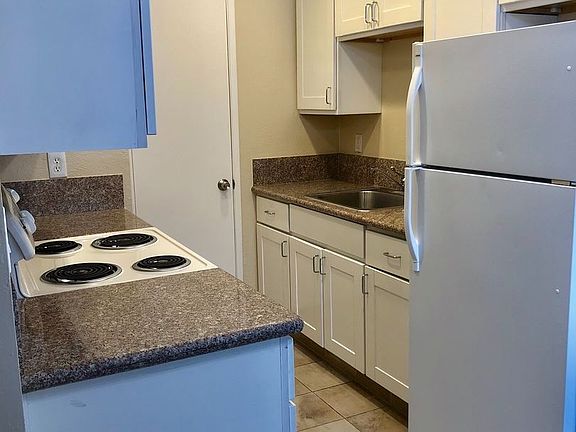 4th image of 760 Northrup St APT 22