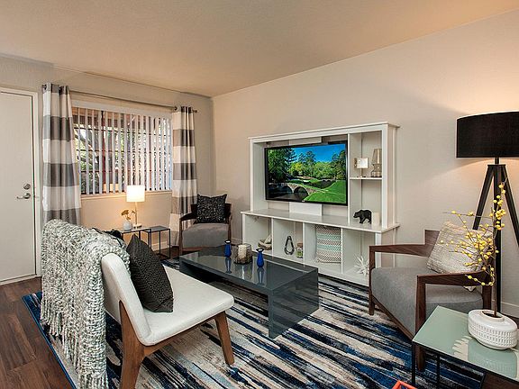4th image of 1510 Alamo Dr APT 61