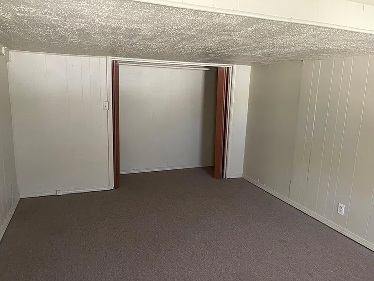 2916 Shirley Ln — Photo 11