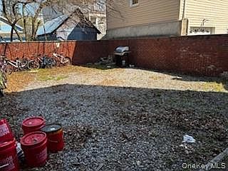 3rd image of 49 Howard Street