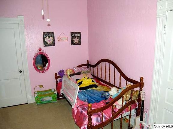 Home for Sale in Quincy, IL $99,500