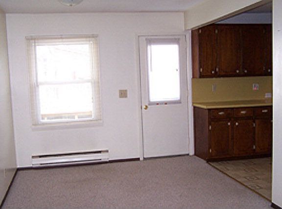 4th image of 51 Jeffery Ave