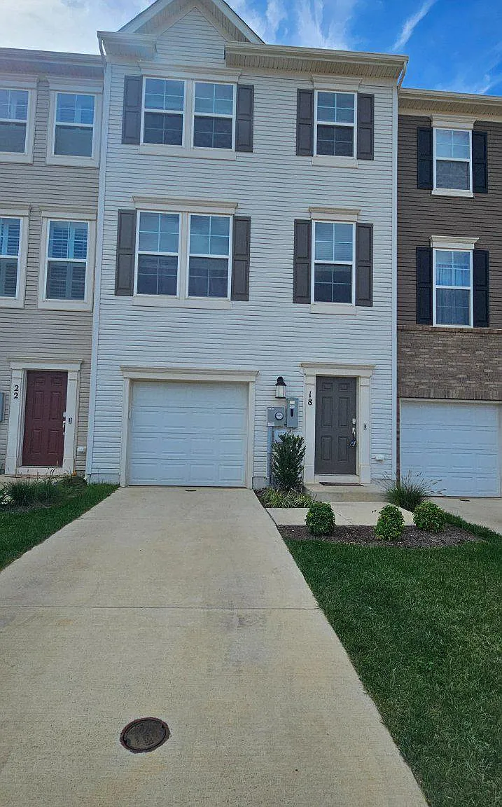 4 bed, 3.5 bath, 2097 sqft, $2,375 — Photo 1