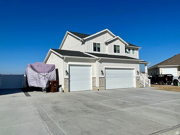 3rd image of 3391 S Isabel Way