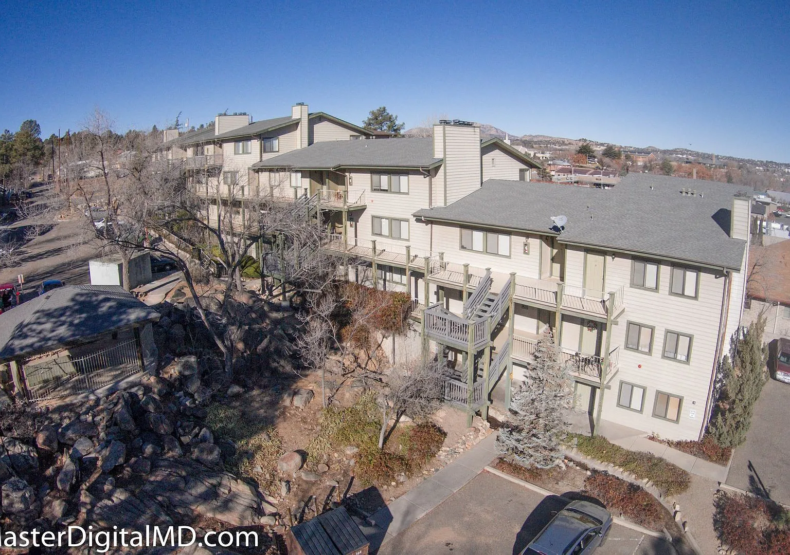240 S. McCormick Street — Photo 3