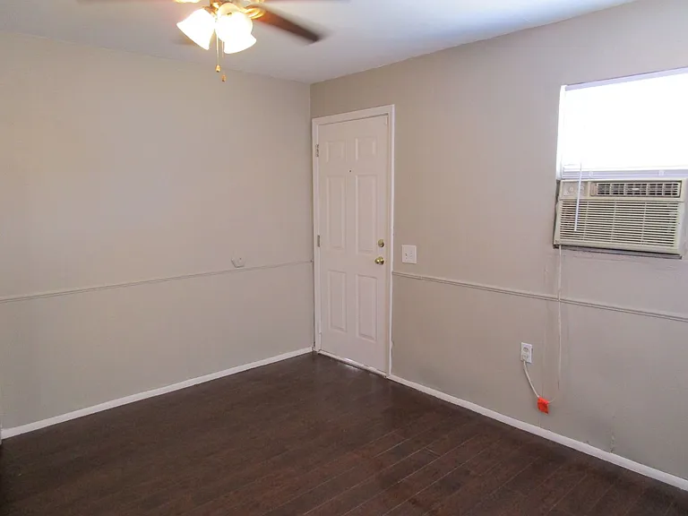 305 E Oklahoma Ave — Photo 3
