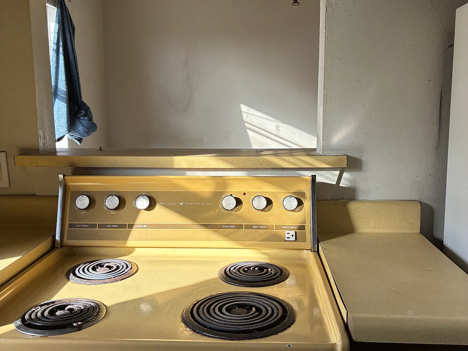 1 bed, 700 sqft, $750 — Photo 2