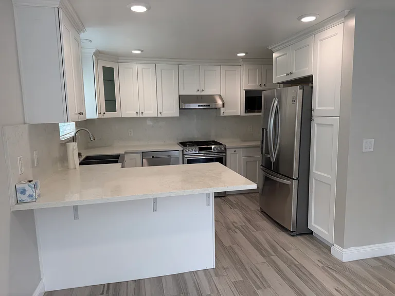 5033 Doreen Ave — Photo 1