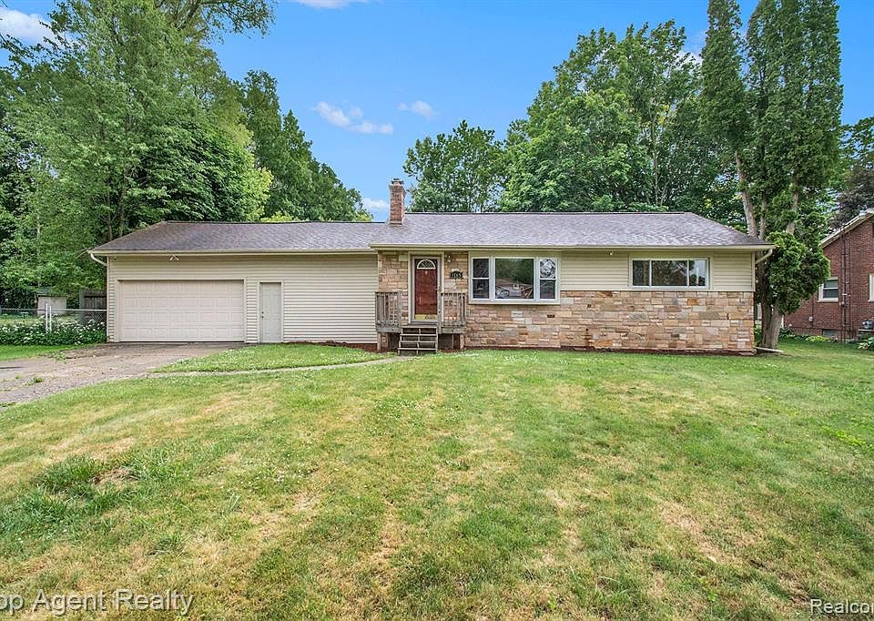 3169 Skander Dr, Flint, MI 48504 Zillow