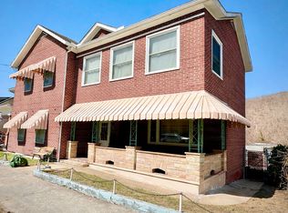 611 Temple St, Hinton, WV