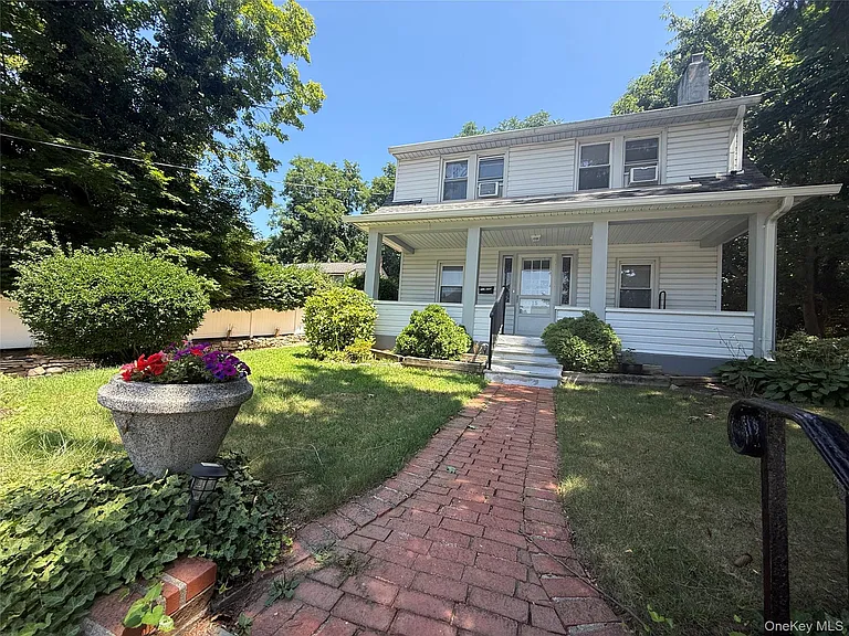 15 Maple Grove St — Photo 1