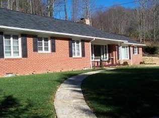 105 Don Adams Rd, Lansing, NC 28643