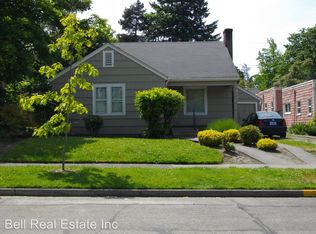 2040 Emerald St APT A, Eugene, OR 97403