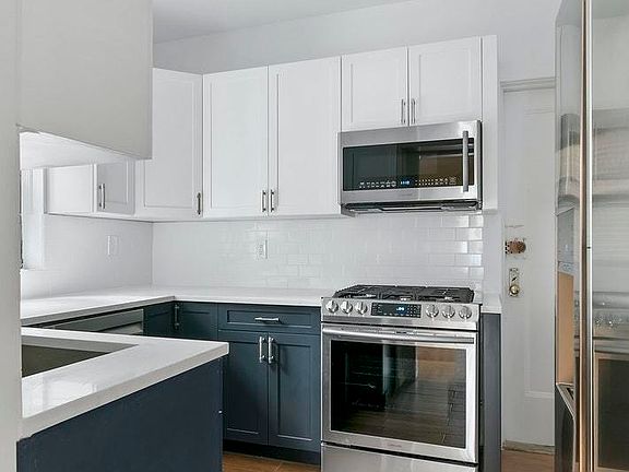 4th image of 251 W 71st St APT 6A
