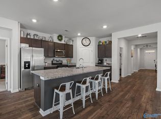 129 Branton Ct, New Market, AL 35761