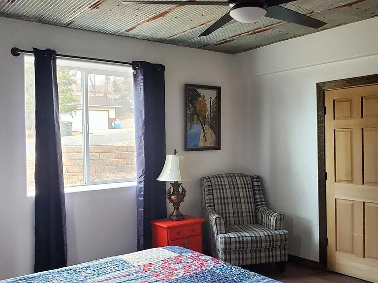 1404 Cooper Ave — Photo 4