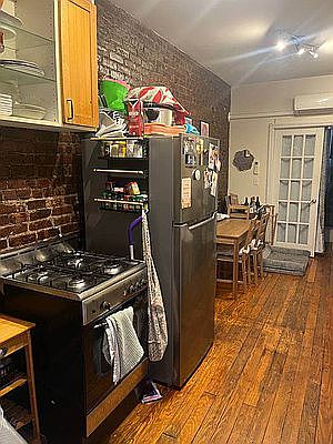 3rd image of 46 Meserole Ave #2F