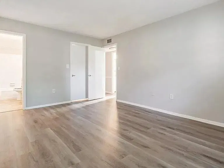 1717 Belleair Forest Dr #A — Photo 10