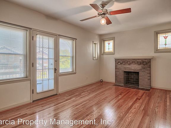 2nd image of 4950A Tholozan Ave