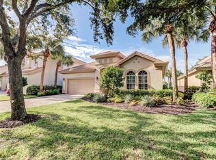 23200 Oakglen Ln, Estero, FL 34135