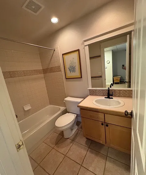 166 Gillespie Spur #B — Photo 9