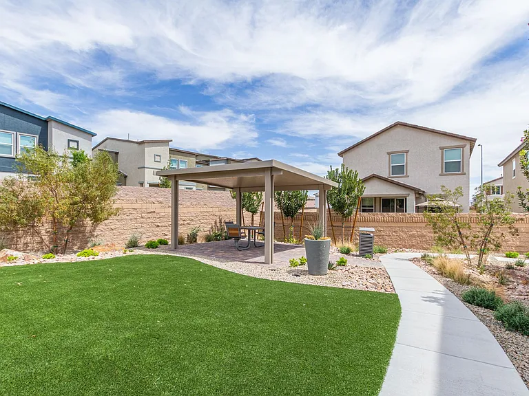 10212 Starlit Canyon Ct — Photo 33