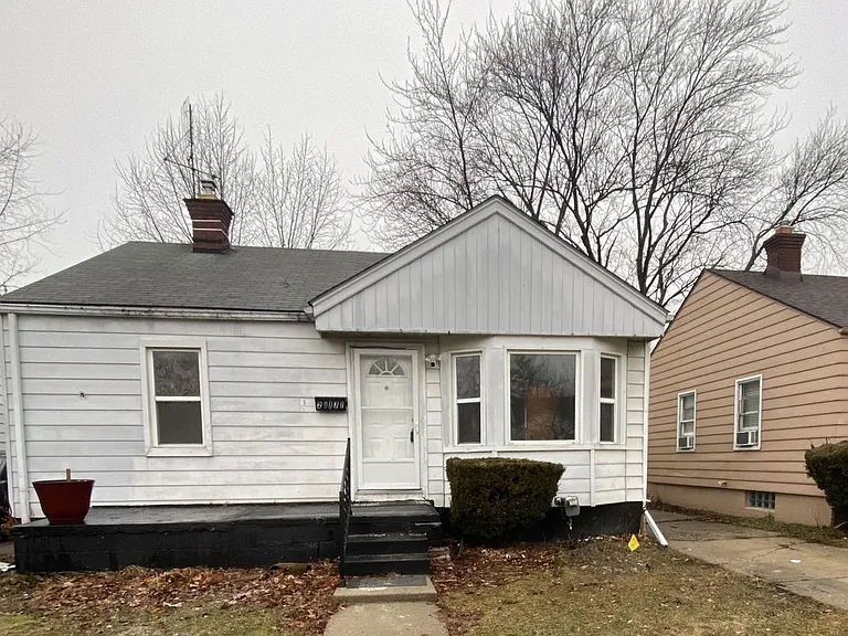 21171 Dexter Blvd — Photo 1