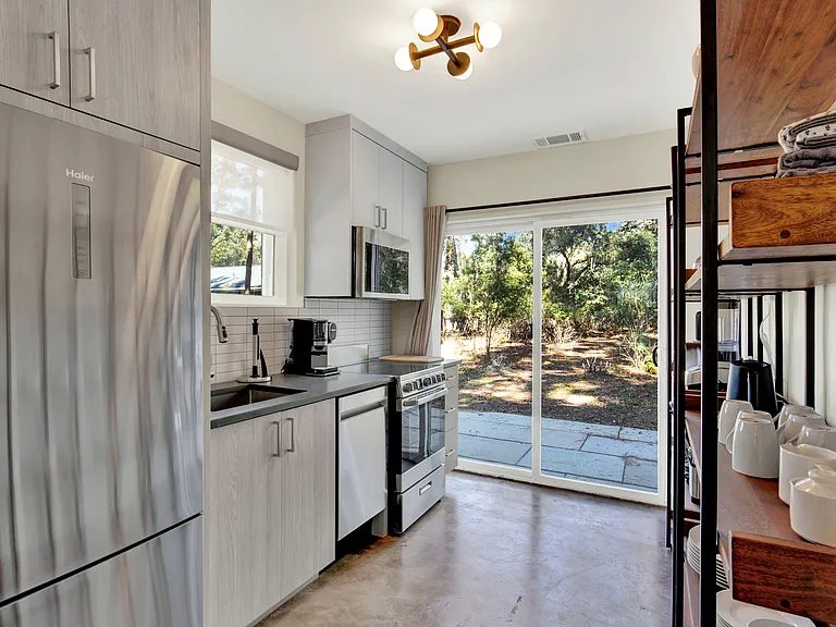 14 Hopecrest Ave #A — Photo 8